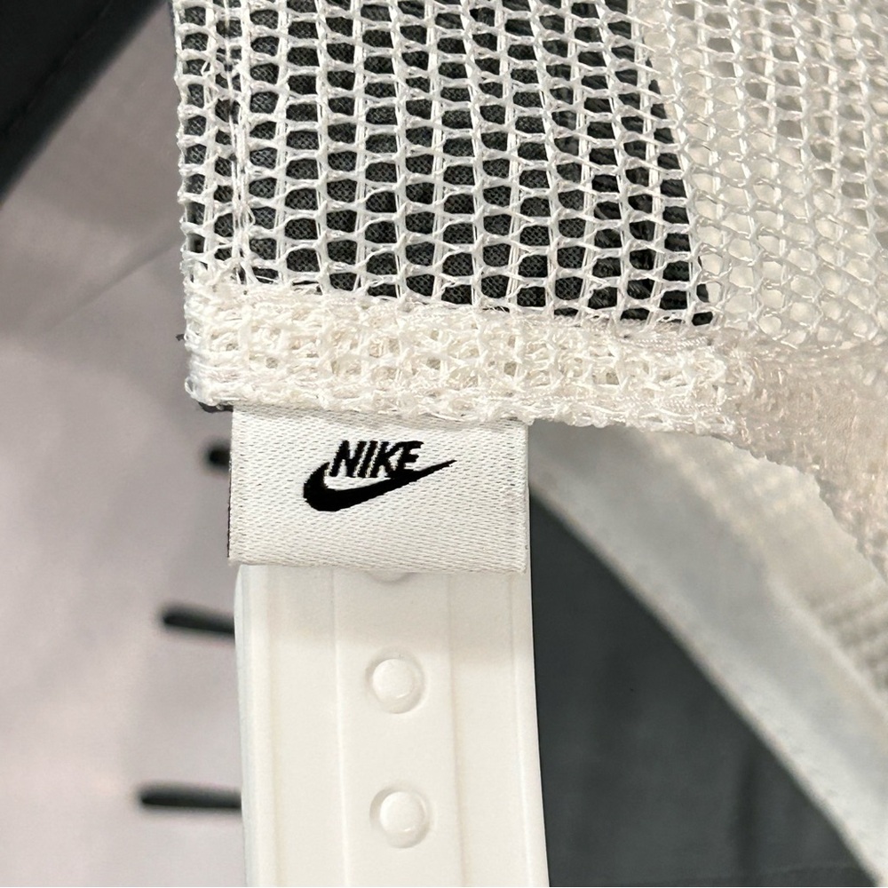 Nike Rise Cap Structured Trucker Hat Gray White Mesh SnapBack Sz L/XL FB5378-084 - Picture 10 of 12